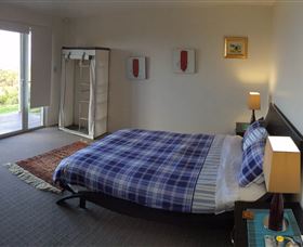 Sapphire Beach B&B - Accommodation Redcliffe 2