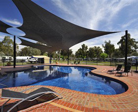Echuca Holiday Park - Accommodation Redcliffe 1
