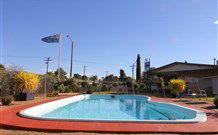 Cobar Crossroads Motel - Cobar - Accommodation Redcliffe 0