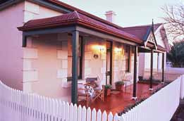 Eliza Cottage - Accommodation Redcliffe 0