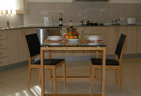 Francis Phillip Motor Inn - Accommodation Redcliffe 1