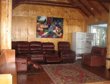 Hatters Hideout - Accommodation Redcliffe 2