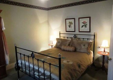 Eliza Cottage - Accommodation Redcliffe 2