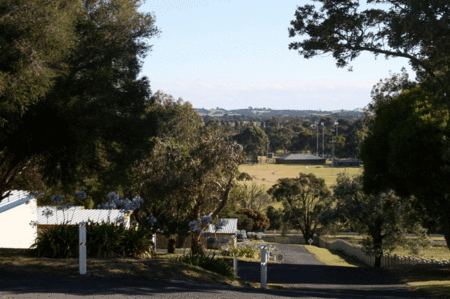 Limestone Coast Tourist Park - Accommodation Redcliffe 0