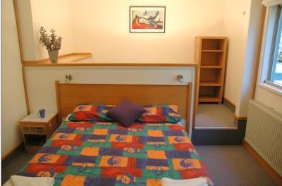 Alpenhorn Lodge - Accommodation Redcliffe 2