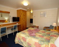 Alabaster Motel - Accommodation Redcliffe 0