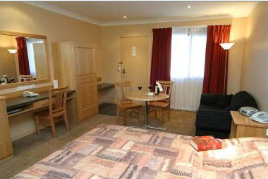 Best Western Sunseeker Motor Inn - Accommodation Redcliffe 0