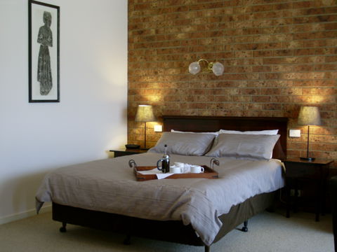 Federation Motor Inn - Accommodation Redcliffe 0
