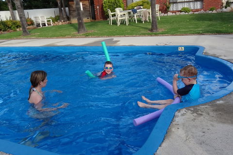Federation Motor Inn - Accommodation Redcliffe 1