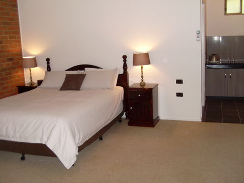 Federation Motor Inn - Accommodation Redcliffe 3