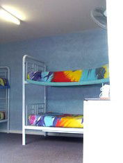 Reef Lodge Backpackers - Accommodation Redcliffe 4