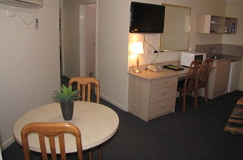 Golf Links Motel - Accommodation Redcliffe 3