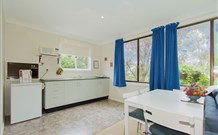 Annies Bed And Breakfast - Accommodation Redcliffe 0