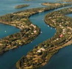 Between Waters B and B - - Accommodation Redcliffe