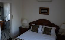 Leconfield House - Accommodation Redcliffe 2