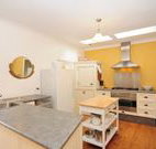 Bi J's - Accommodation Redcliffe