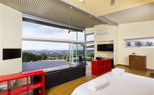 Nest Cottages - Accommodation Redcliffe 1