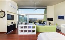 Nest Cottages - Accommodation Redcliffe 2