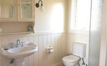Yahgunyah Cottage - Accommodation Redcliffe 3