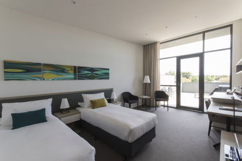 Flinders Hotel - Accommodation Redcliffe 7