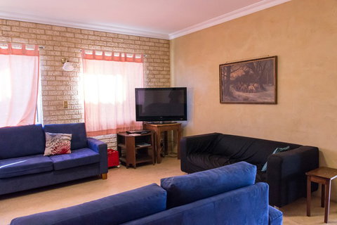 Augusta - Cape Leeuwin YHA - Accommodation Redcliffe 6