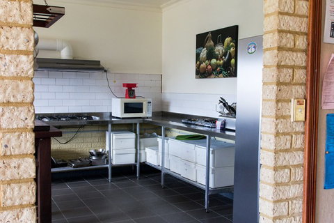 Augusta - Cape Leeuwin YHA - Accommodation Redcliffe 8