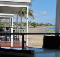 Tropical Beach Caravan Park - Accommodation Redcliffe