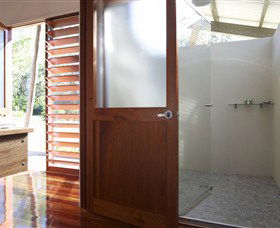 Sweetwater Lodge - Accommodation Redcliffe 2