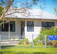 Dell-Lee Cottage - Accommodation Redcliffe