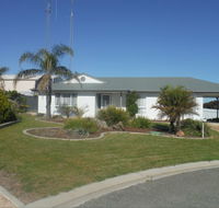 Alilly - Accommodation Redcliffe