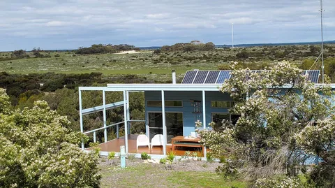 A Dune Escape - Accommodation Redcliffe 0