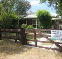 Grantham House  Pet Friendly Holiday Home - Accommodation Redcliffe