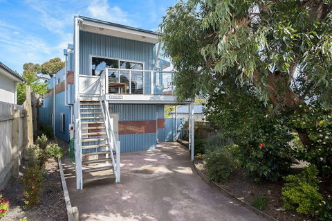 Seascape Apollo Bay - Accommodation Redcliffe 3