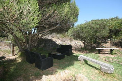 LJ Hooker Goolwa Holiday Rentals - 15 Eaton Avenue, Goolwa Beach - Accommodation Redcliffe 3