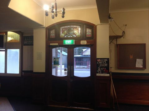 Cecil Hotel Zeehan - Accommodation Redcliffe 3