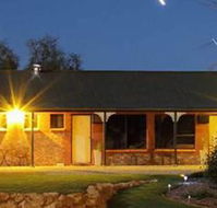 Morgan Colonial Motel - Accommodation Redcliffe