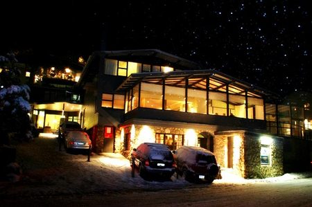 The Denman Hotel Thredbo - Accommodation Redcliffe 4