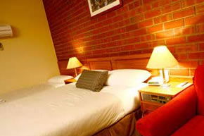 Best Western Burke And Wills Motor Inn - Accommodation Redcliffe 0