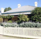 Florennes Heritage Cottage - Accommodation Redcliffe
