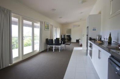 Benjac Promotions P/L - Accommodation Redcliffe 3