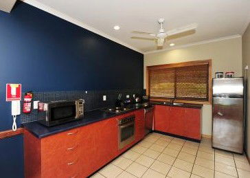 Portside Executive Apartments - Accommodation Redcliffe 3