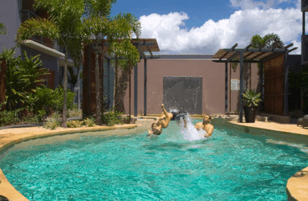 Southern Cross Atrium Apartments - Accommodation Redcliffe