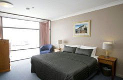 Man From Snowy River Hotel - Accommodation Redcliffe 0