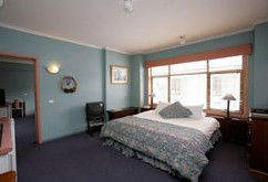 Man From Snowy River Hotel - Accommodation Redcliffe 1