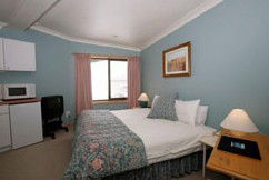 Man From Snowy River Hotel - Accommodation Redcliffe 3