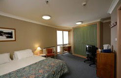 Man From Snowy River Hotel - Accommodation Redcliffe 4