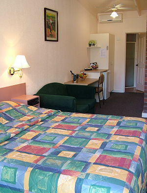 Mid City Motel - Accommodation Redcliffe 1