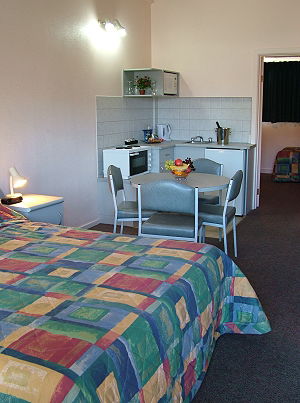 Mid City Motel - Accommodation Redcliffe 2