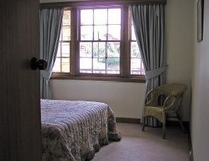 Avon Court Apartments - Accommodation Redcliffe 1