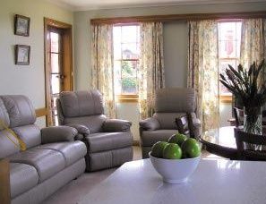 Avon Court Apartments - Accommodation Redcliffe 5